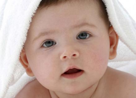 baby-under-towel