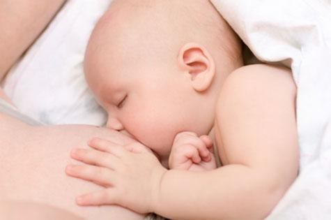 breastfeeding-baby