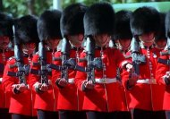 buckingham_palace_guards