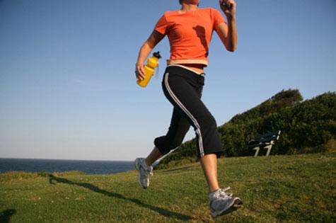 woman-exercising-outdoors