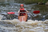 teen_girl_kayaking