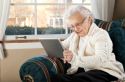 elderly_woman_with_tablet