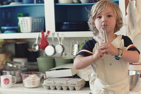 boy-in-kitchen