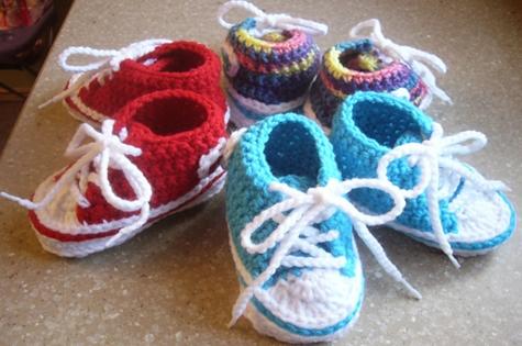 crochet_baby_converse_booties