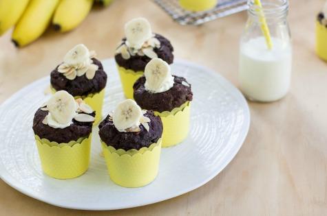 Chocolate-banana-cupcakes-hero