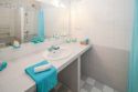 Tips-to-clean-different-varieties-of-bathroom-vanities